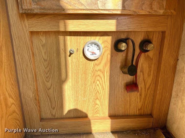 image for item OC9211 2003 Roadmaster Campmaster  camper