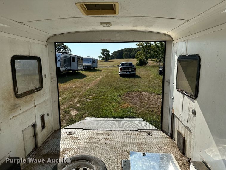 image for item OC9211 2003 Roadmaster Campmaster  camper