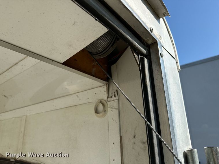 image for item OC9211 2003 Roadmaster Campmaster  camper