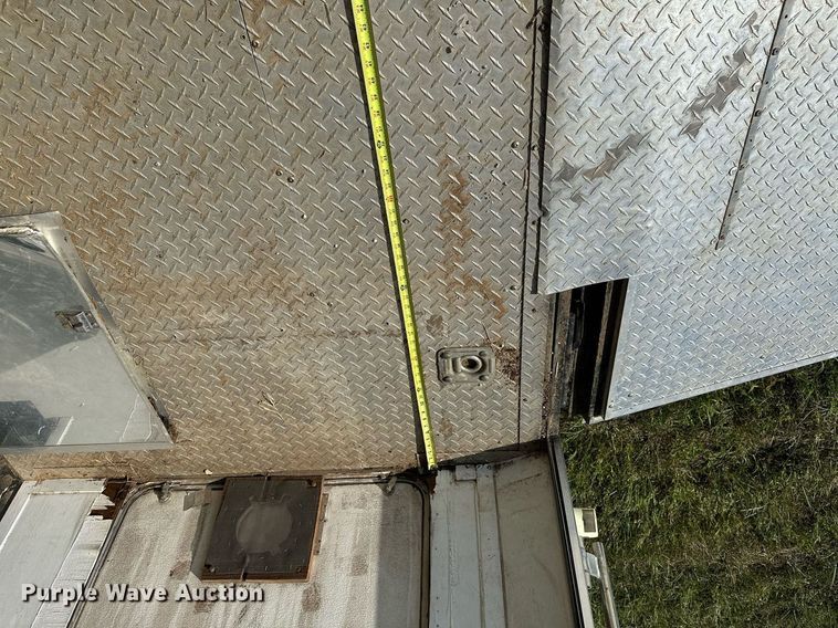 image for item OC9211 2003 Roadmaster Campmaster  camper