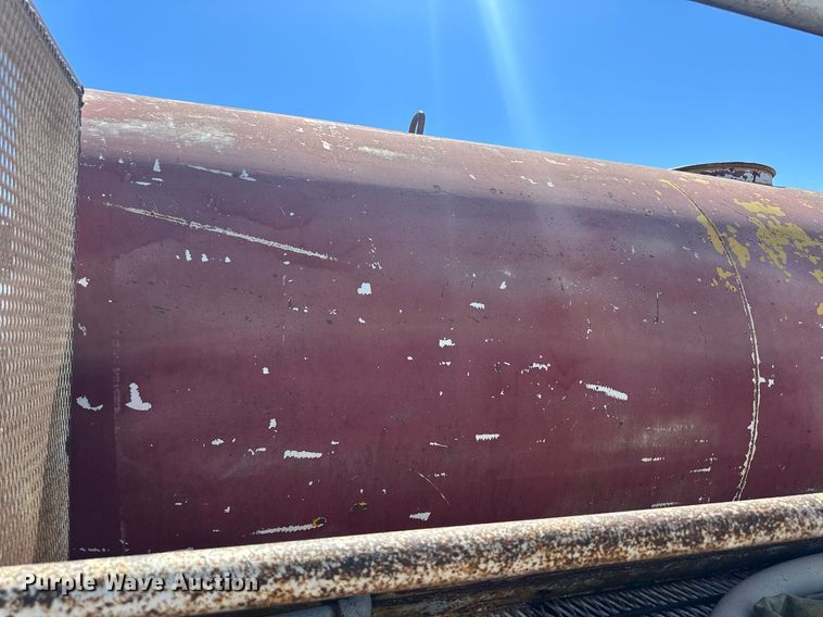 image for item OC9331 1976 Ford 8000  water truck