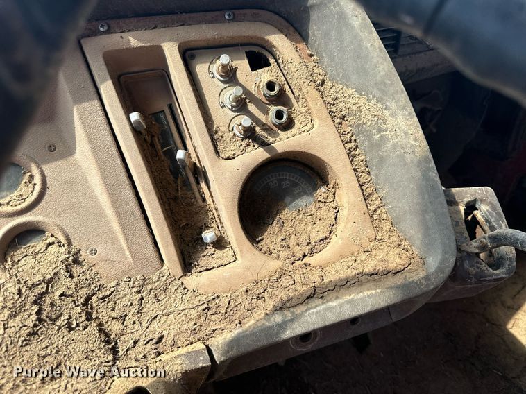 image for item OC9331 1976 Ford 8000  water truck