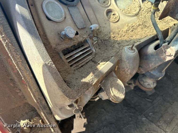 image for item OC9331 1976 Ford 8000  water truck