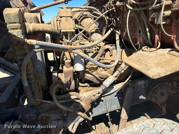 image for item OC9331 1976 Ford 8000  water truck