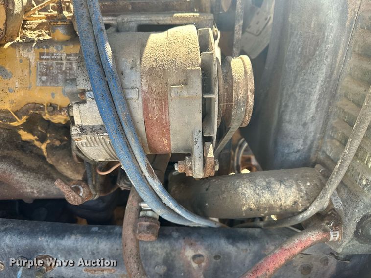 image for item OC9331 1976 Ford 8000  water truck