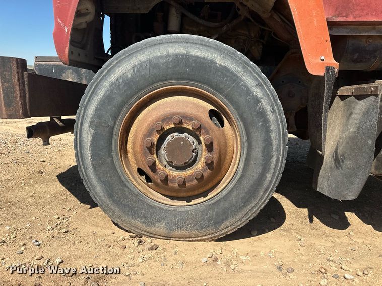 image for item OC9331 1976 Ford 8000  water truck