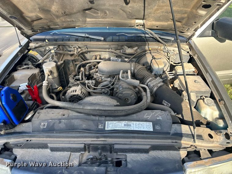 image for item OC9387 2001  Chevrolet S10  pickup truck