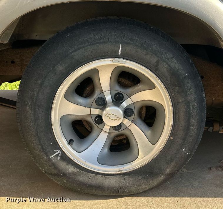 image for item OC9387 2001  Chevrolet S10  pickup truck