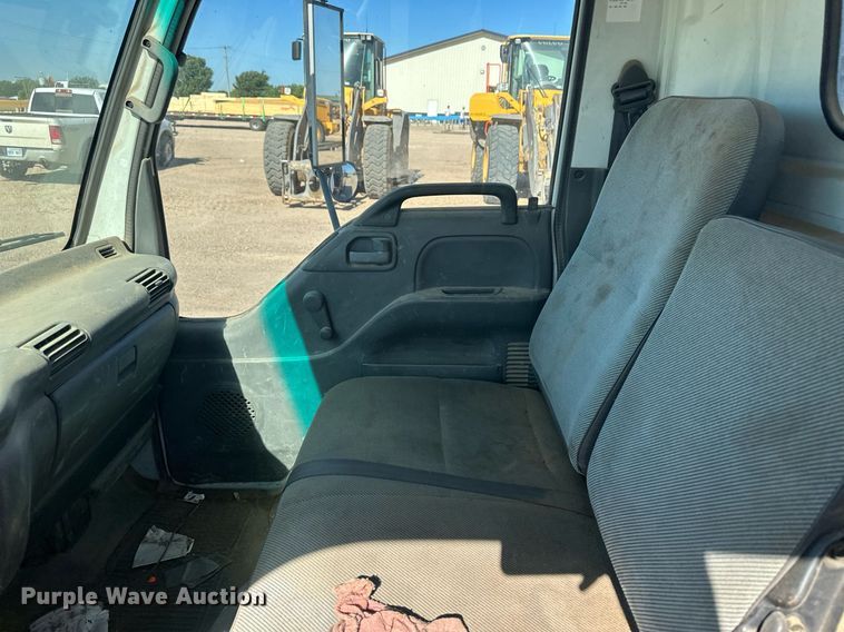 image for item OC9388 1999 Isuzu NPR  dump flatbed truck