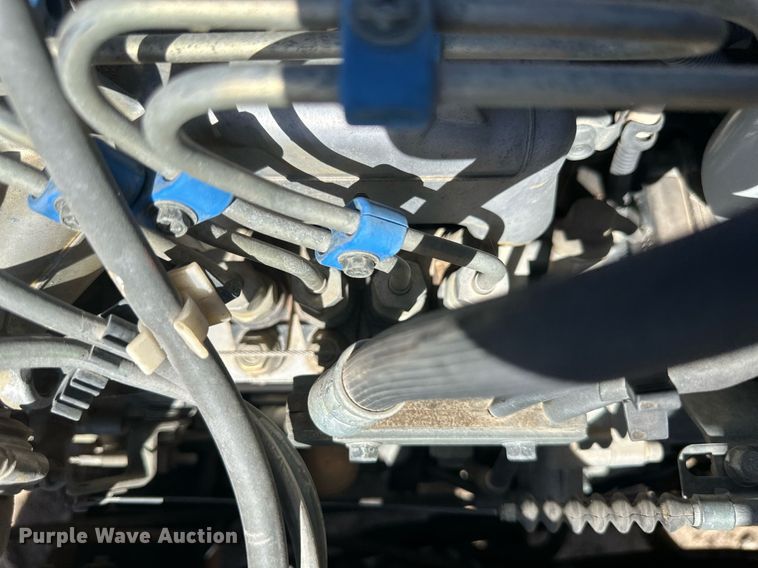 image for item OC9388 1999 Isuzu NPR  dump flatbed truck