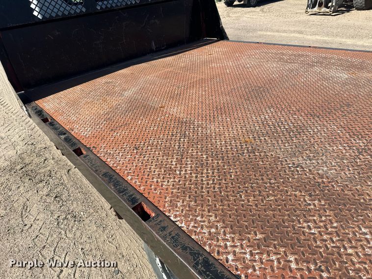 image for item OC9388 1999 Isuzu NPR  dump flatbed truck