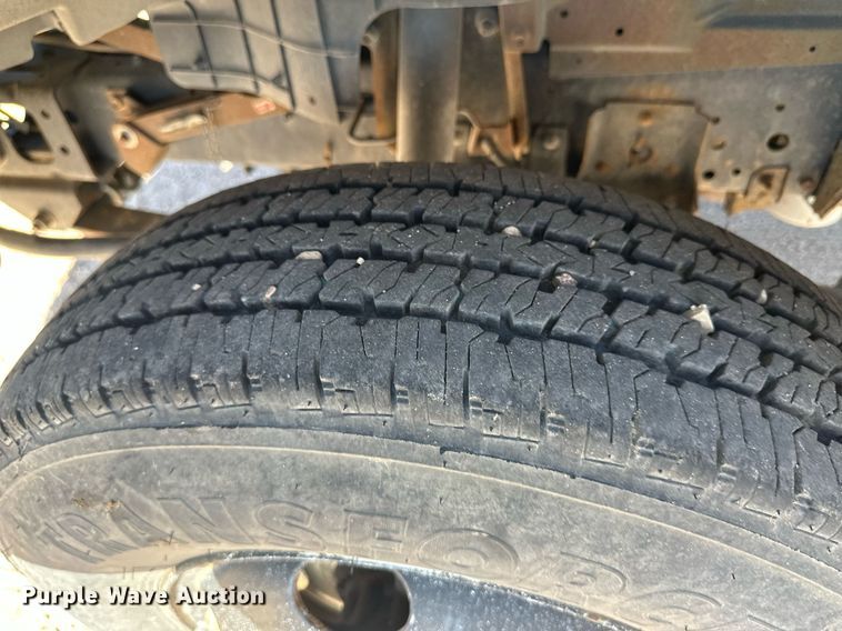 image for item OC9388 1999 Isuzu NPR  dump flatbed truck