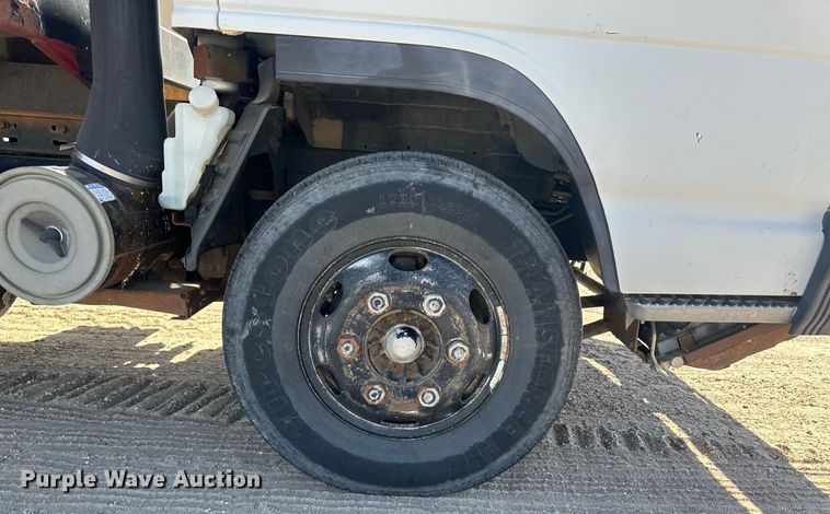 image for item OC9388 1999 Isuzu NPR  dump flatbed truck