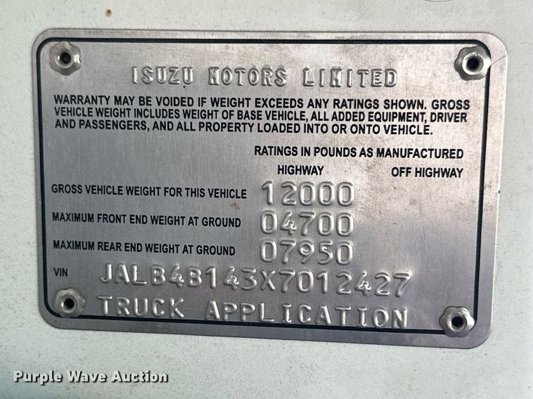 image for item OC9388 1999 Isuzu NPR  dump flatbed truck