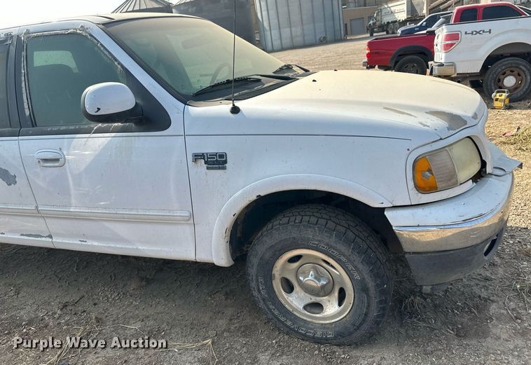 image for item OC9422 2001 Ford F150  SuperCrew pickup truck