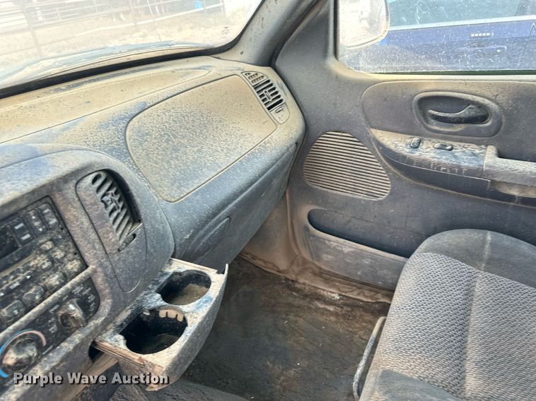 image for item OC9422 2001 Ford F150  SuperCrew pickup truck