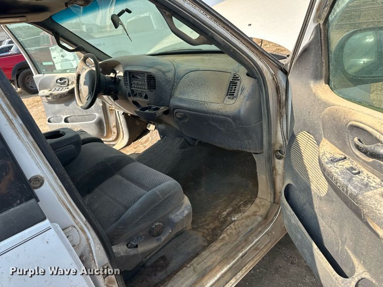 image for item OC9422 2001 Ford F150  SuperCrew pickup truck