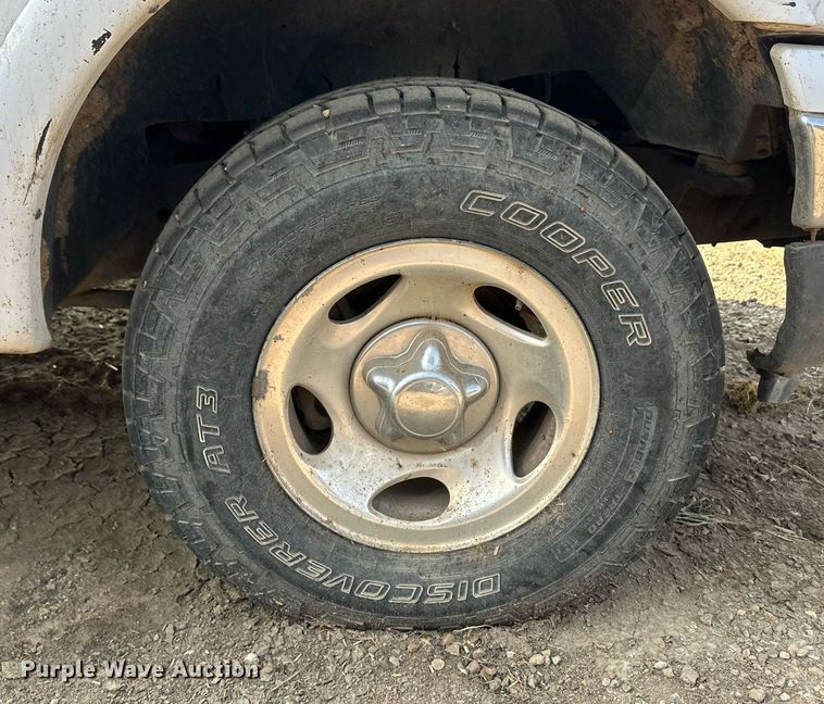 image for item OC9422 2001 Ford F150  SuperCrew pickup truck