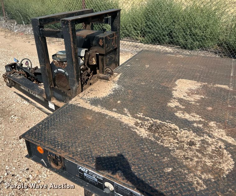 image for item OC9434 2002 Trail-Eze  tilt deck equipment trailer