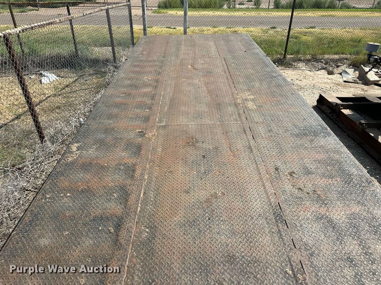 image for item OC9434 2002 Trail-Eze  tilt deck equipment trailer