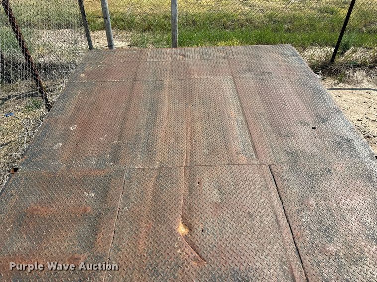 image for item OC9434 2002 Trail-Eze  tilt deck equipment trailer