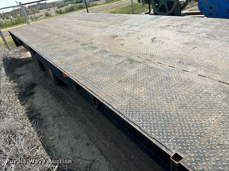 image for item OC9434 2002 Trail-Eze  tilt deck equipment trailer