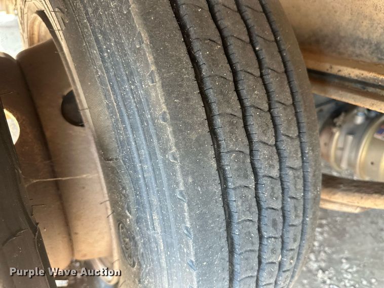 image for item OC9434 2002 Trail-Eze  tilt deck equipment trailer