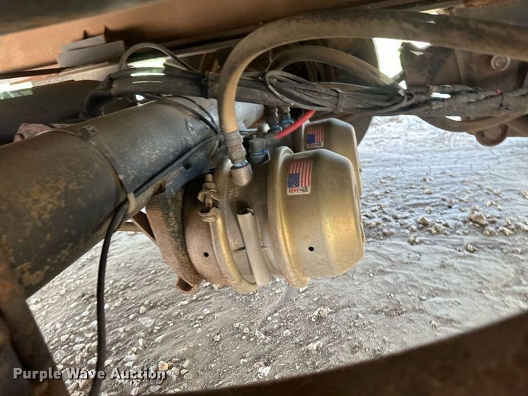 image for item OC9434 2002 Trail-Eze  tilt deck equipment trailer