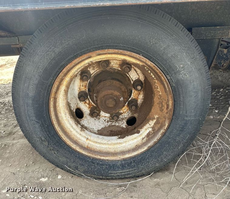 image for item OC9434 2002 Trail-Eze  tilt deck equipment trailer