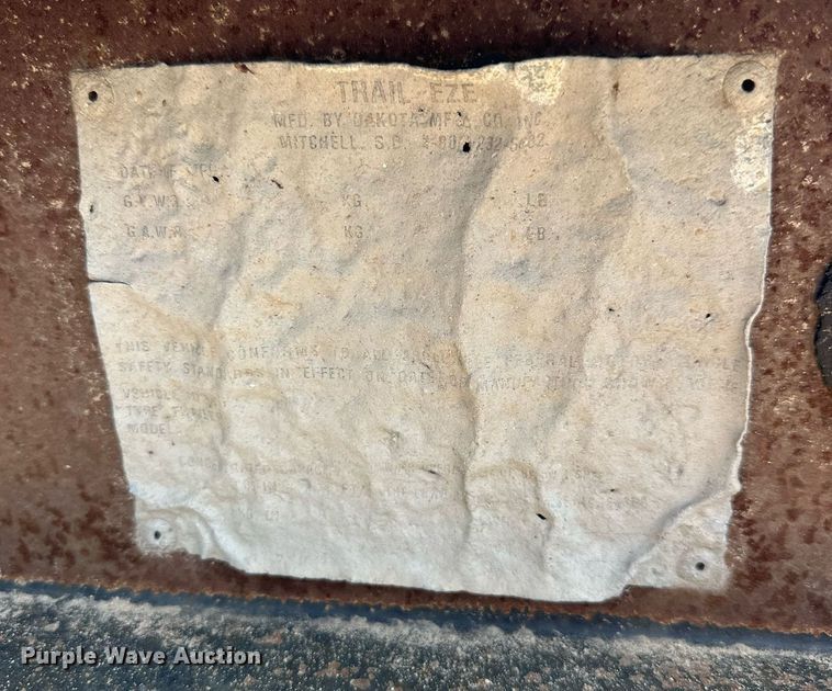 image for item OC9434 2002 Trail-Eze  tilt deck equipment trailer