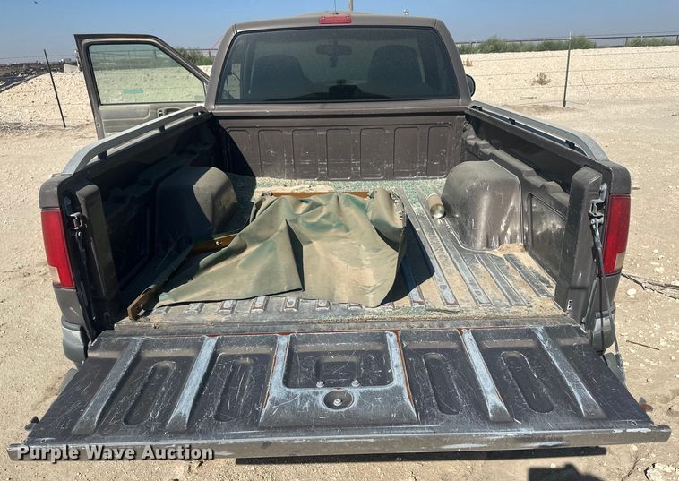 image for item OC9436 1998 GMC Sonoma  pickup truck