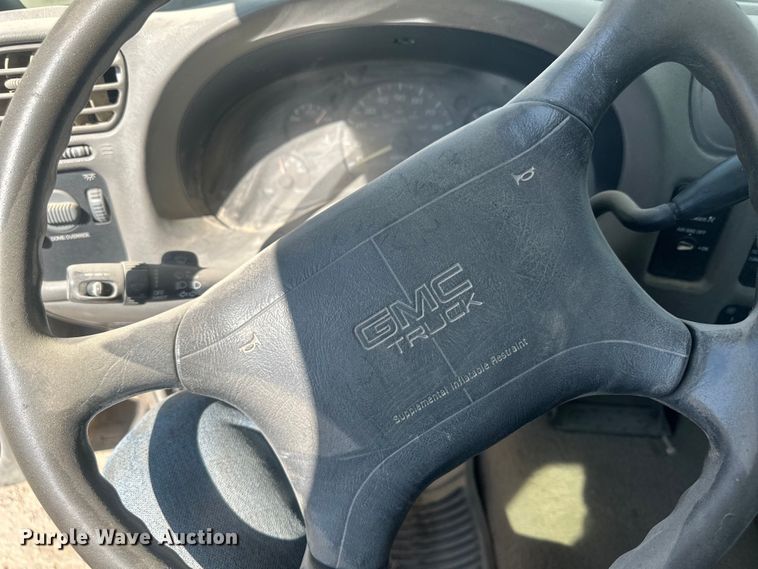 image for item OC9436 1998 GMC Sonoma  pickup truck