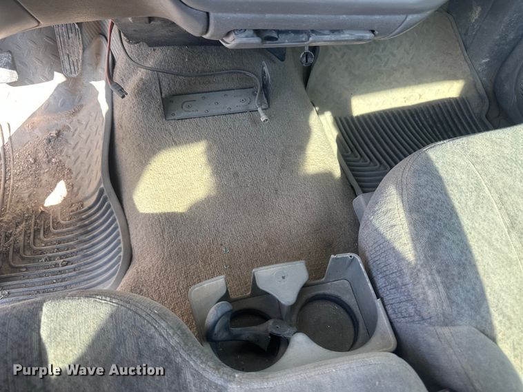 image for item OC9436 1998 GMC Sonoma  pickup truck