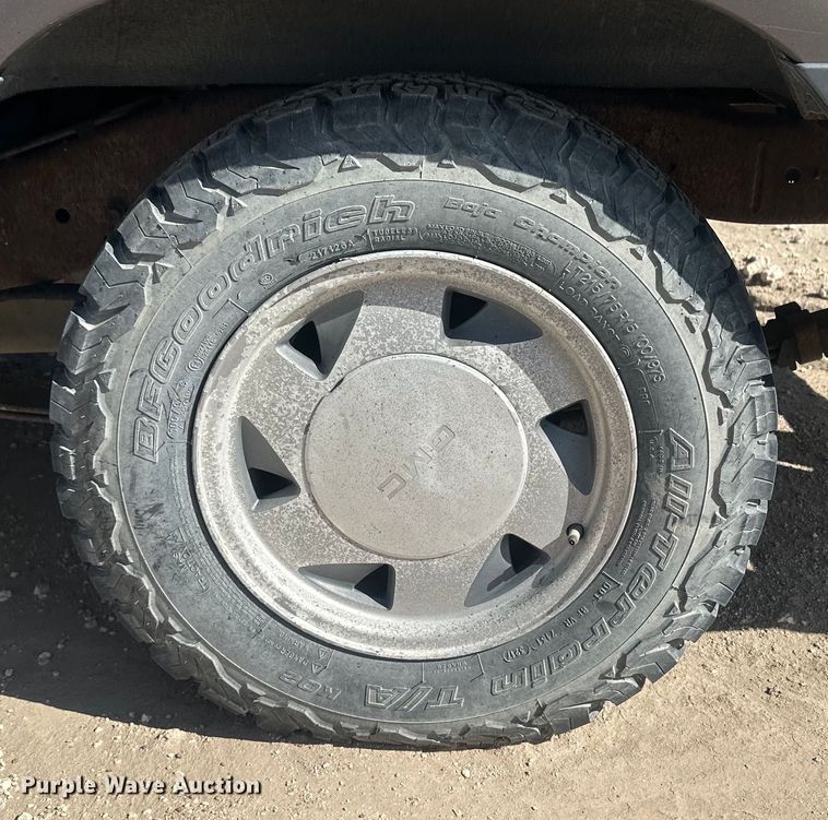 image for item OC9436 1998 GMC Sonoma  pickup truck