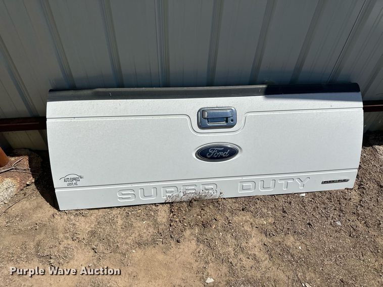 image for item OC9449 Ford pickup truck bed