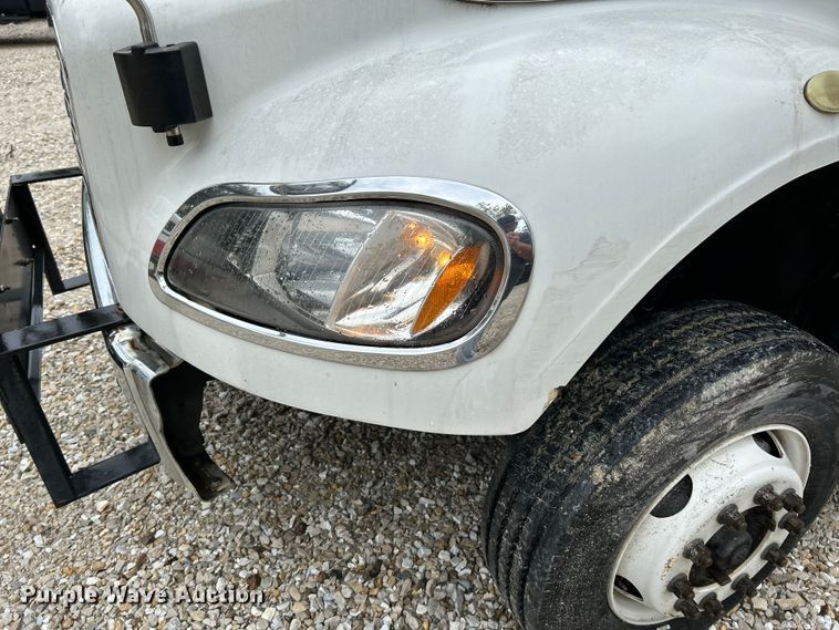 image for item OK9786 2012 Freightliner S2C  shuttle bus