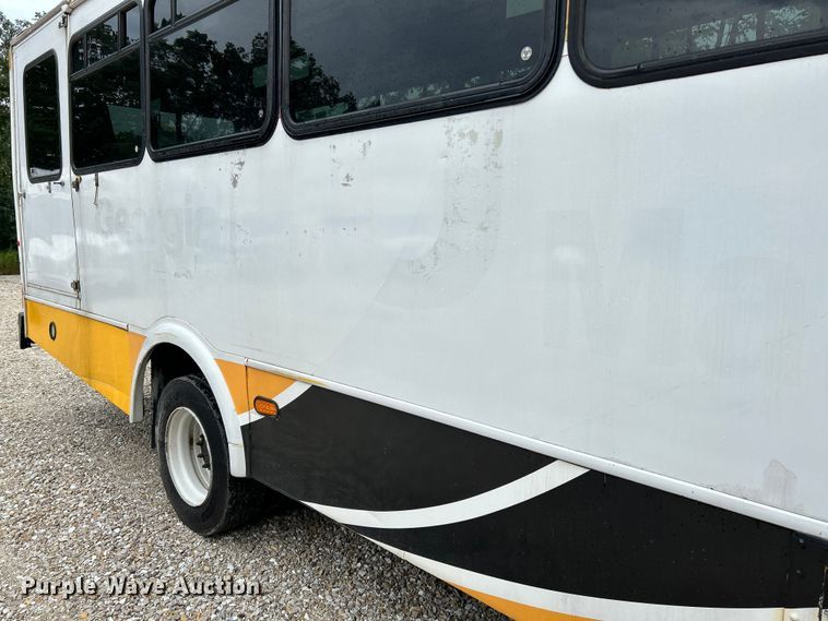 image for item OK9786 2012 Freightliner S2C  shuttle bus