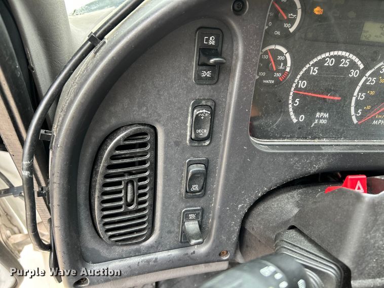 image for item OK9786 2012 Freightliner S2C  shuttle bus