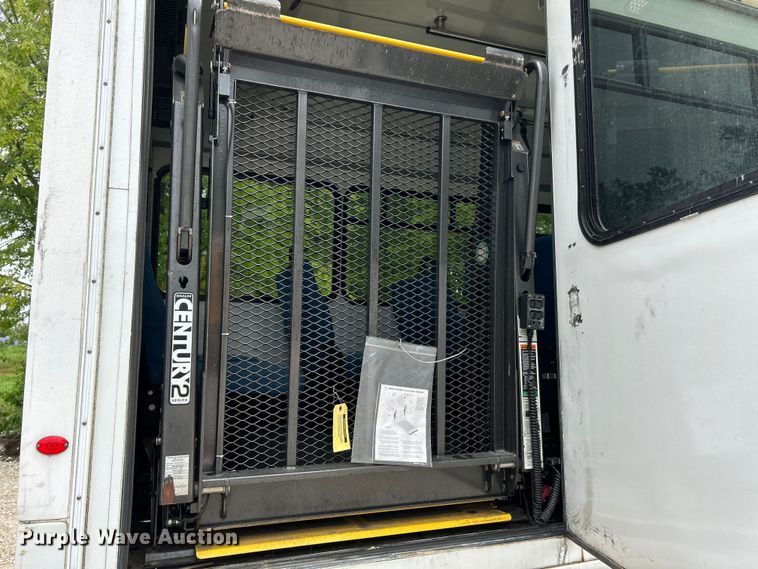 image for item OK9786 2012 Freightliner S2C  shuttle bus