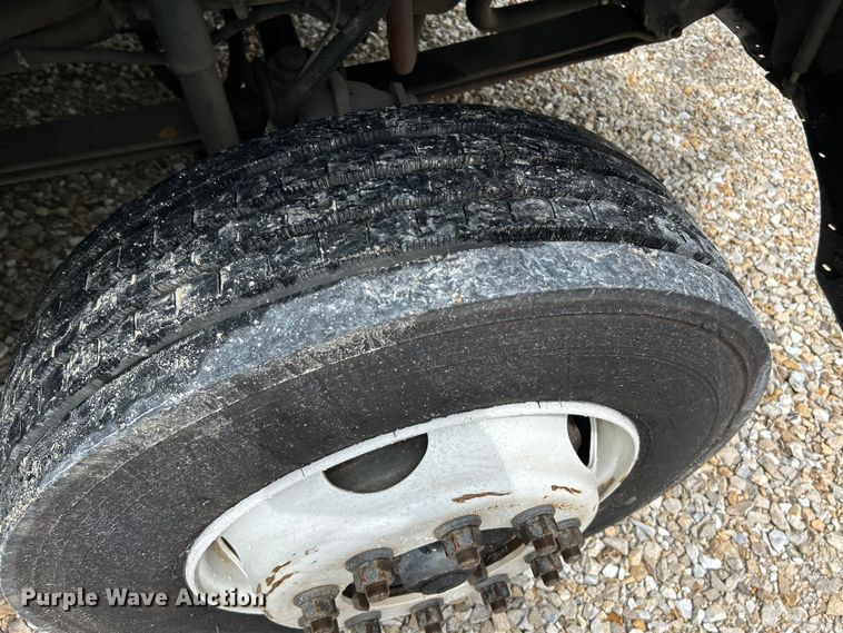 image for item OK9786 2012 Freightliner S2C  shuttle bus