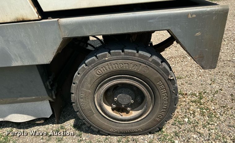 image for item AF9666 Tennant Sentinel street sweeper truck