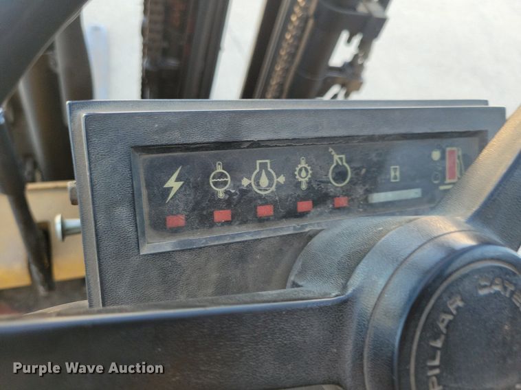 image for item DA7233 Caterpillar T50D forklift