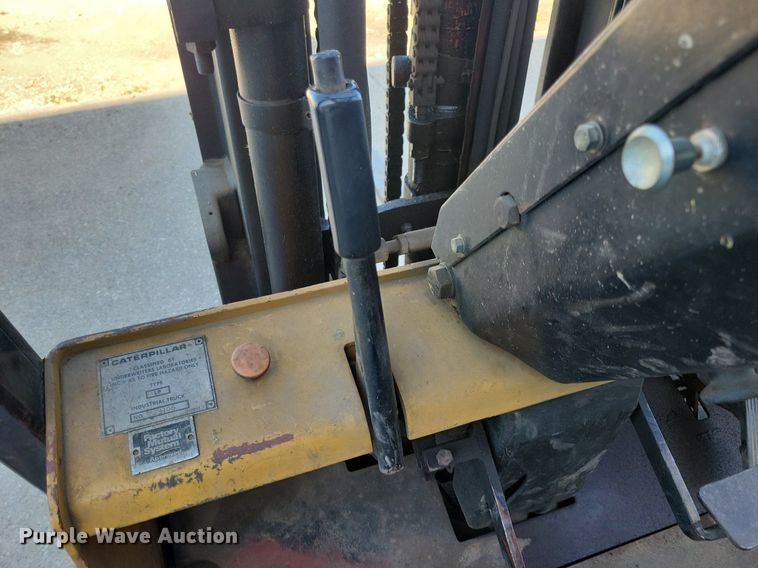 image for item DA7233 Caterpillar T50D forklift