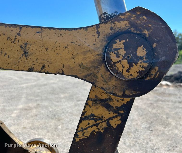 image for item DI7990 2011 Caterpillar 320DL  excavator