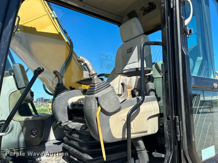 image for item DI7990 2011 Caterpillar 320DL  excavator
