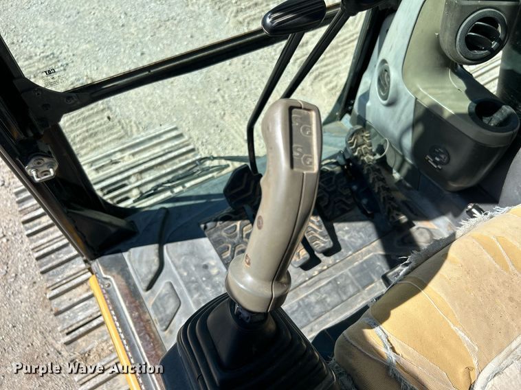 image for item DI7990 2011 Caterpillar 320DL  excavator