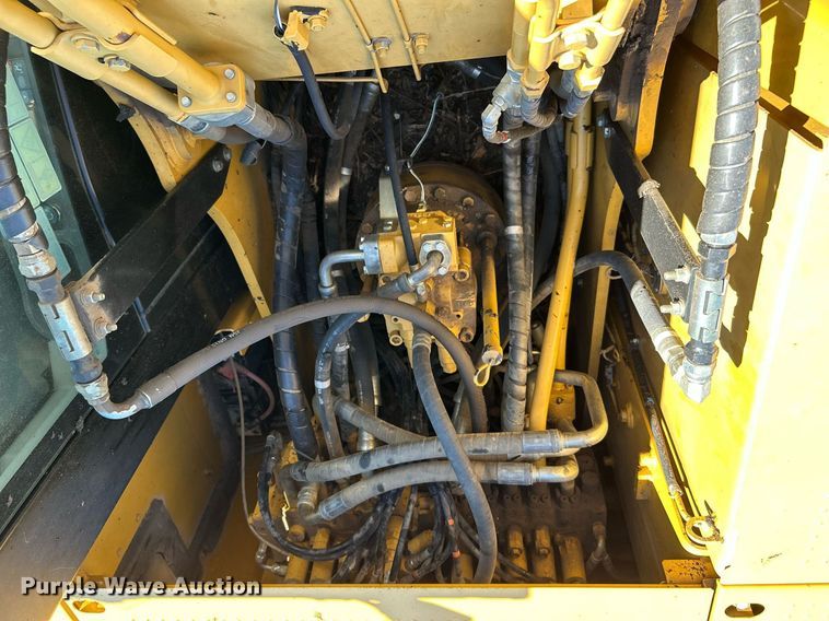 image for item DI7990 2011 Caterpillar 320DL  excavator