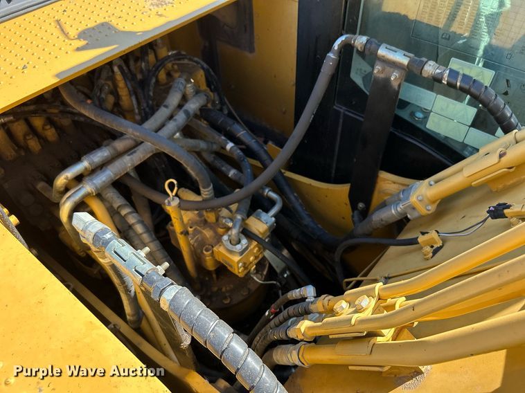 image for item DI7990 2011 Caterpillar 320DL  excavator