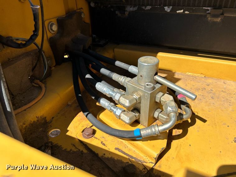 image for item DI7990 2011 Caterpillar 320DL  excavator