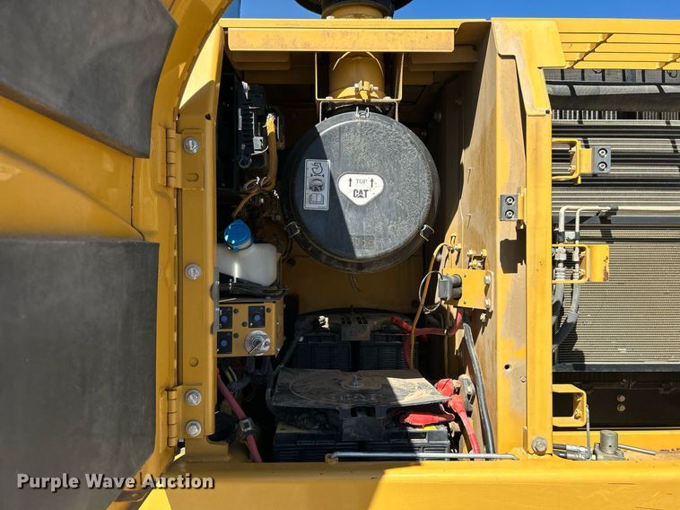 image for item DI7990 2011 Caterpillar 320DL  excavator